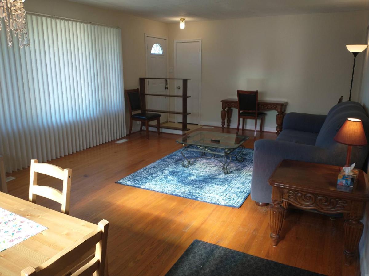 فيلا Barrie North Retreat - Quiet And Friendly المظهر الخارجي الصورة