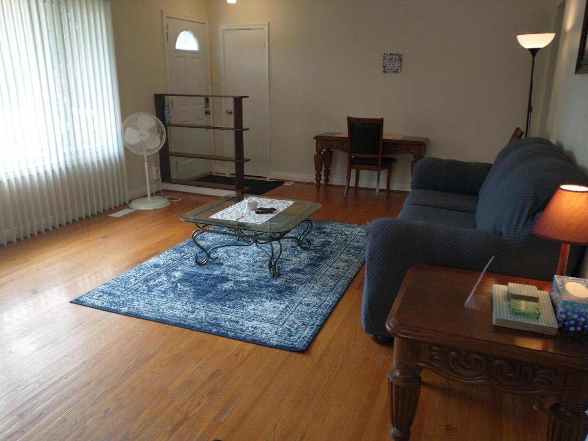 فيلا Barrie North Retreat - Quiet And Friendly المظهر الخارجي الصورة