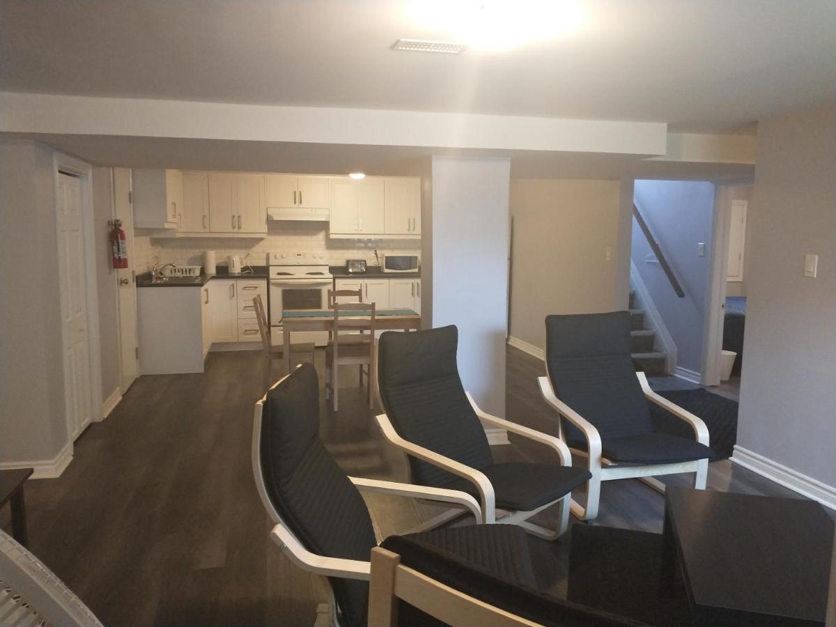 فيلا Barrie North Retreat - Quiet And Friendly المظهر الخارجي الصورة